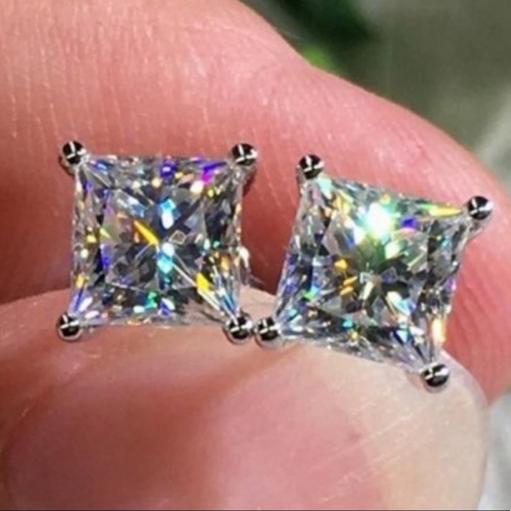 2.5CT SQUARE PRINCESS CUT DIAMOND STUD EARRINGS